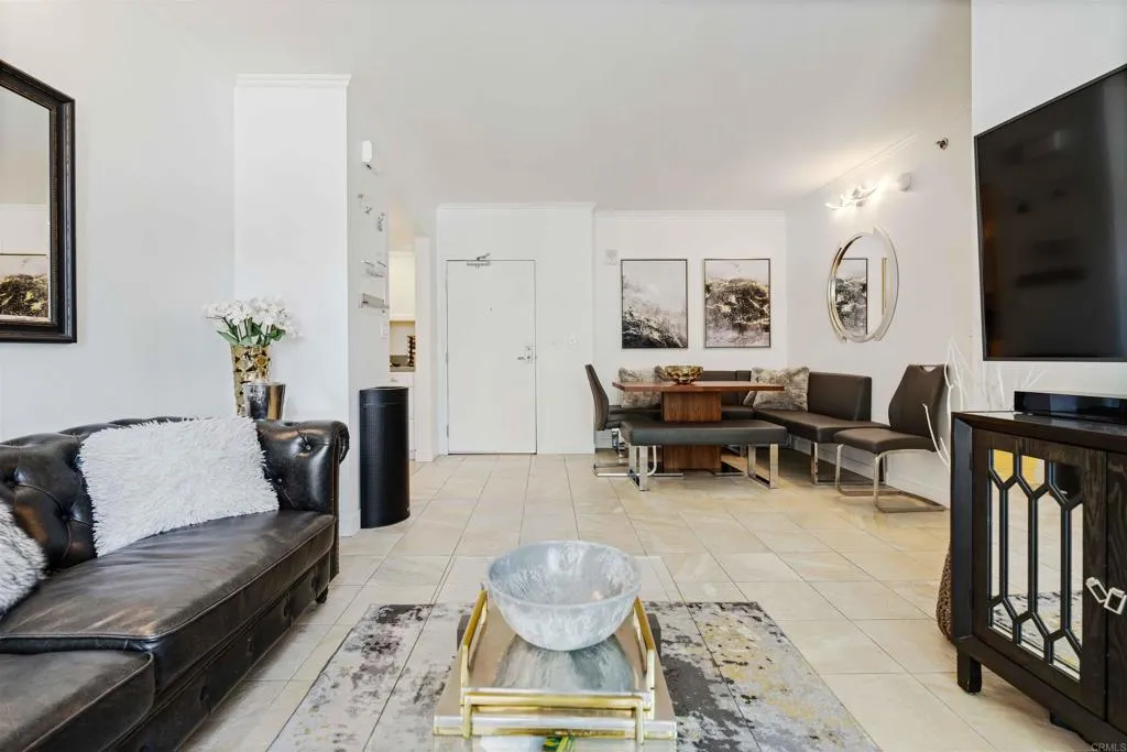 https://cdn.realtyfeed.com/cdn/127/306511954/550135a4ee09f2ae28521b02ad4ca98a.webp