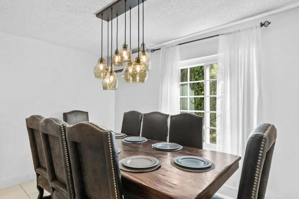 https://cdn.realtyfeed.com/cdn/127/306511964/237547f60325f42c00591e3f7f88d65c.webp
