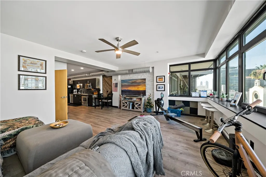 https://cdn.realtyfeed.com/cdn/127/306511993/493237b5805280bfa734d9407c4ac6a2.webp