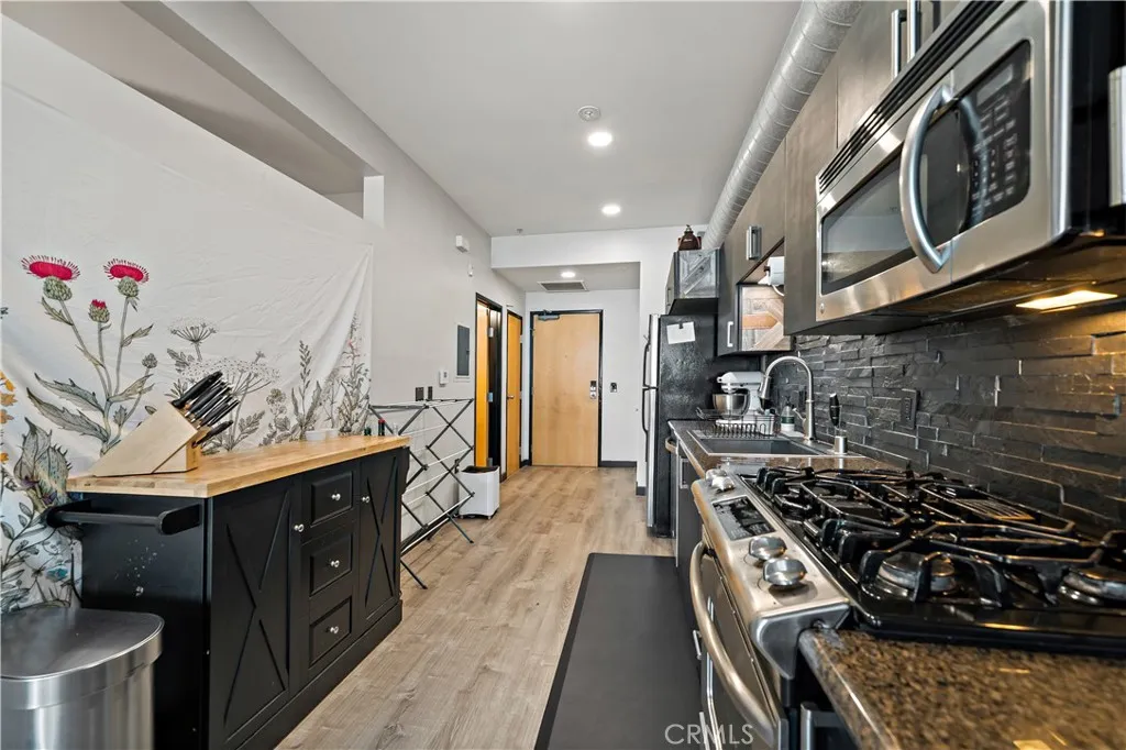 Photo #12: SW25176988 Listing: Photo #12