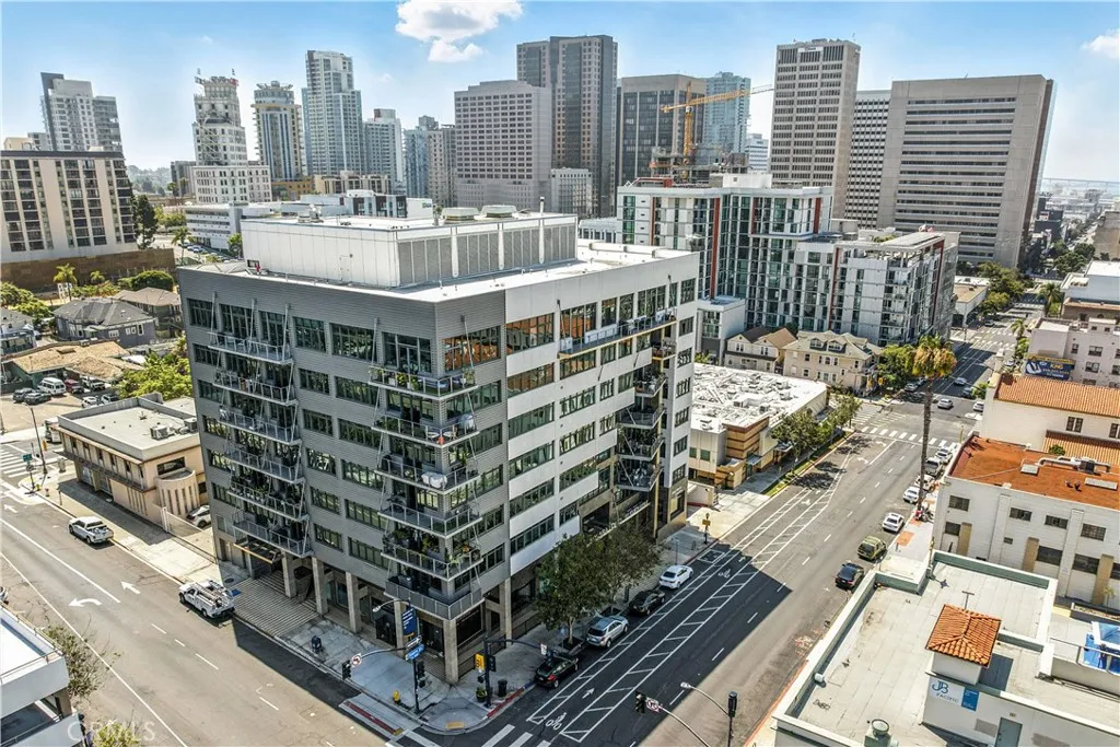 https://cdn.realtyfeed.com/cdn/127/306511993/a2273d0f7a406c9bc1bbe36f711aa8c4.webp