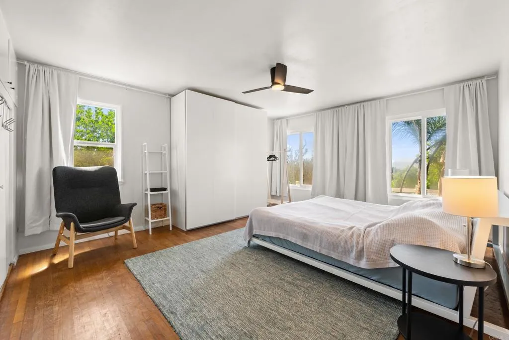 https://cdn.realtyfeed.com/cdn/127/306512147/fa62f286339601bd82a648c250e5b702.webp
