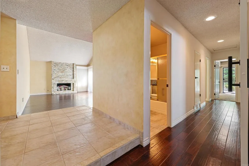https://cdn.realtyfeed.com/cdn/127/306512187/1a9cc21429901cf26feb98ac10c21b44.webp