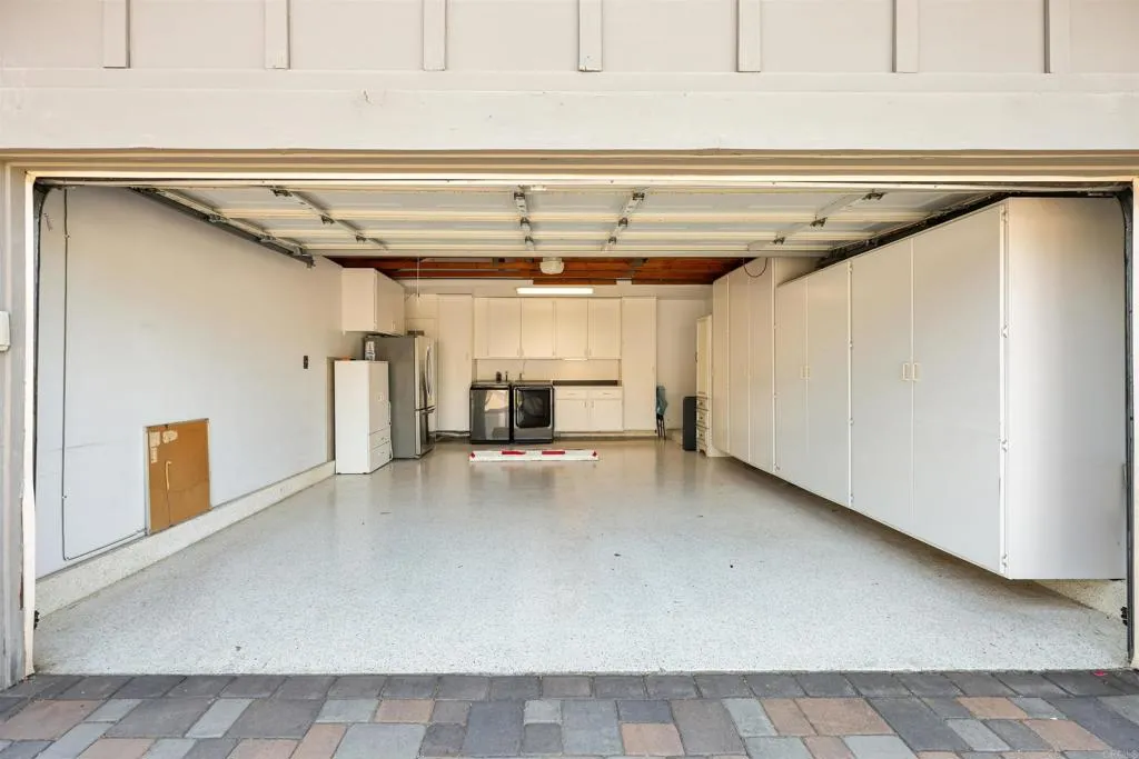 https://cdn.realtyfeed.com/cdn/127/306512187/28867fa68e4d76ae68becc1a00cf6d8e.webp