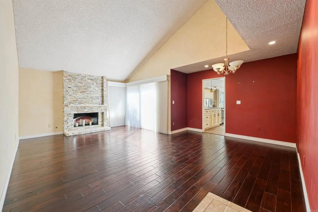 https://cdn.realtyfeed.com/cdn/127/306512187/6627c5cbb64a83cc84eeb998c5ca7954.webp