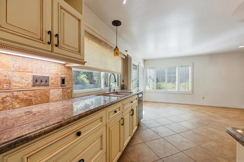 https://cdn.realtyfeed.com/cdn/127/306512187/7796dd3a665373557a37ecd61546c9e8.webp