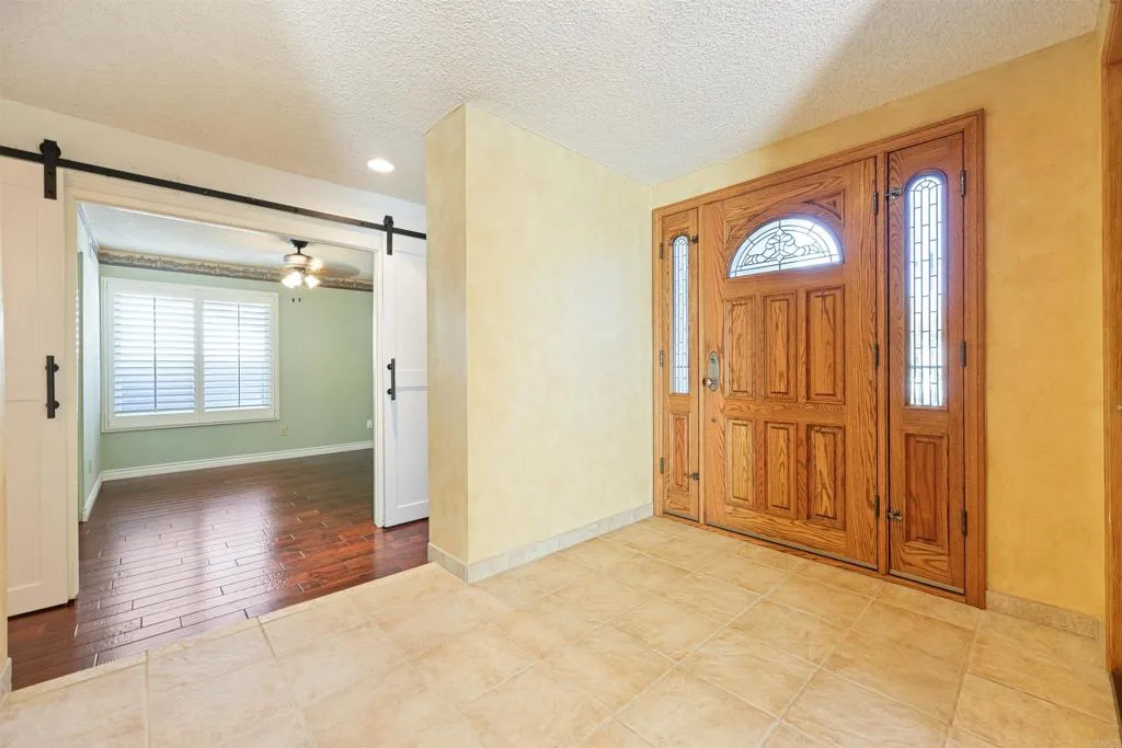 https://cdn.realtyfeed.com/cdn/127/306512187/fab2459de744840b5df8000493eba1cb.webp