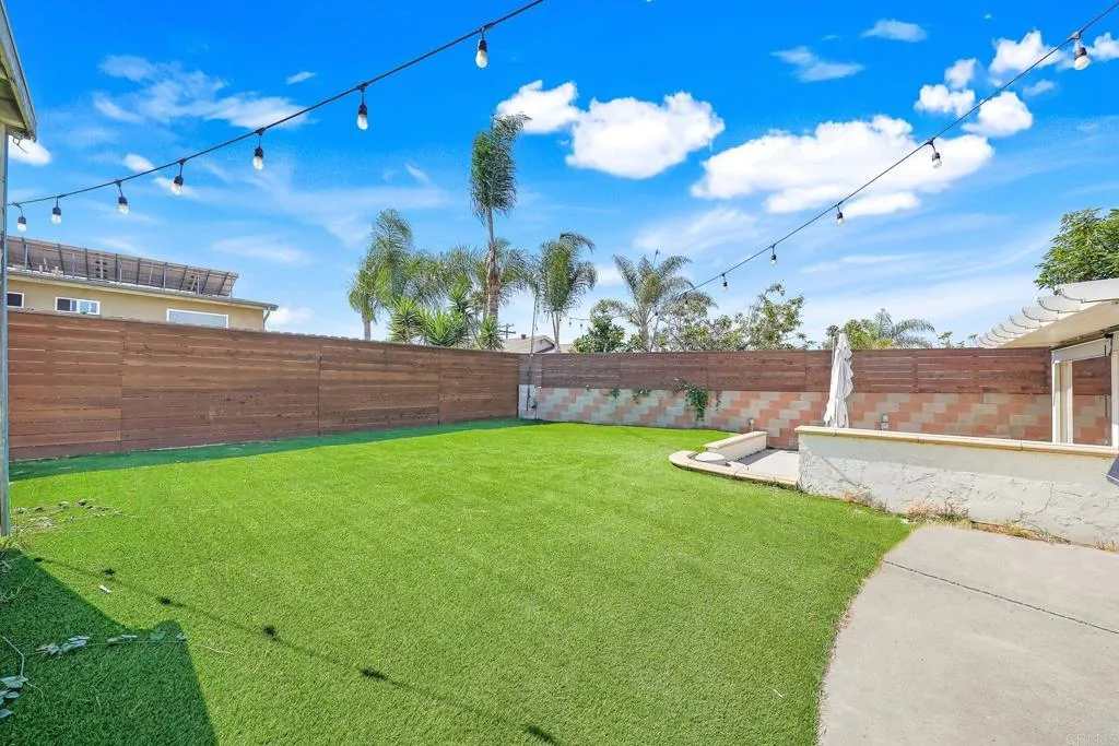https://cdn.realtyfeed.com/cdn/127/306512536/b3ff46acbb8d5877805394ce7d9c9ec2.webp