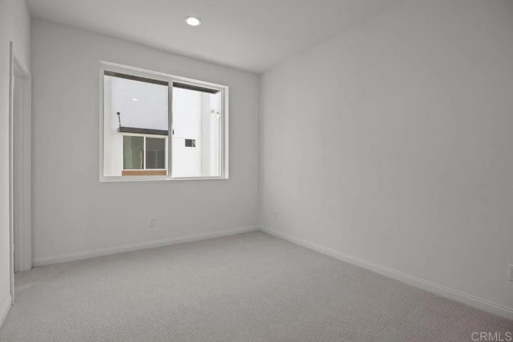https://cdn.realtyfeed.com/cdn/127/306512613/b5daac1aa17ba0c586cca16ea7ff1831.webp