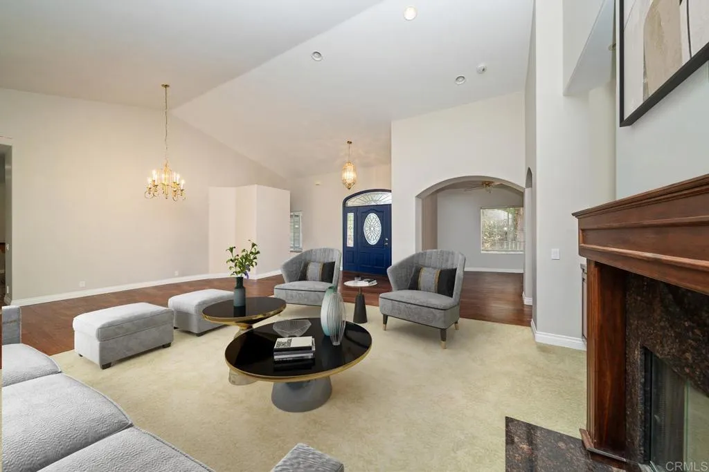 https://cdn.realtyfeed.com/cdn/127/306512651/200d6d0d70b50910a0d13b586563f521.webp