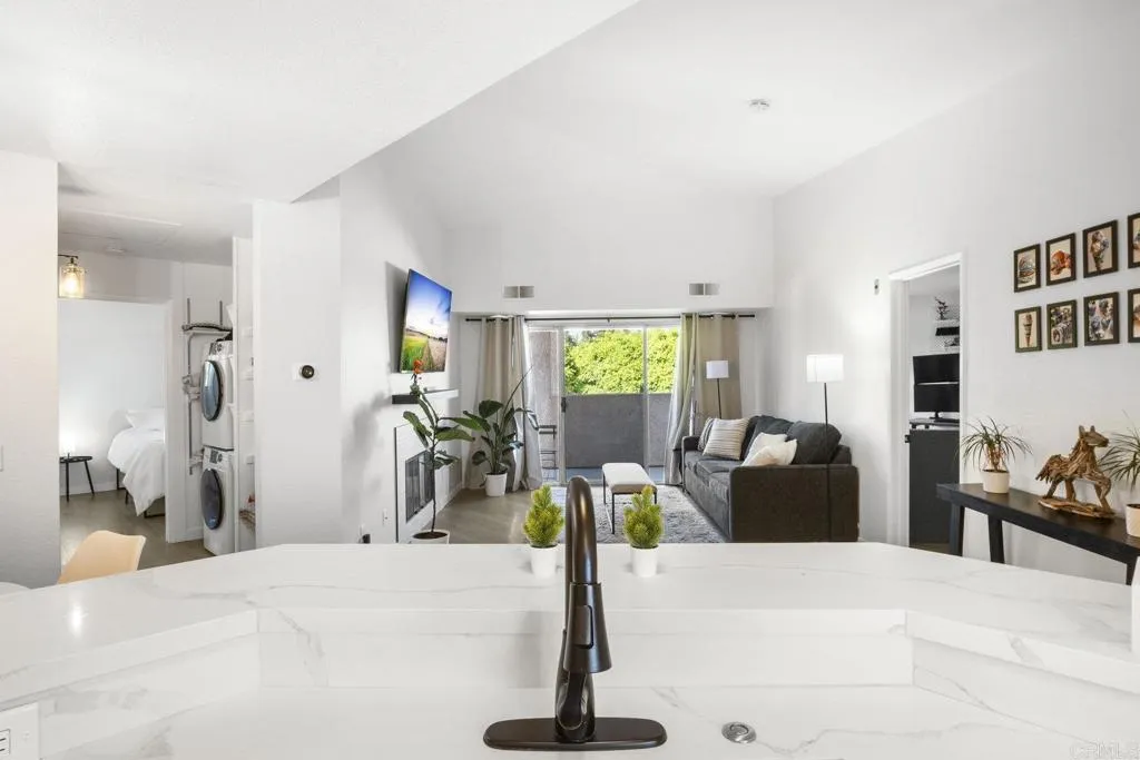 Photo #13: PTP2505989 Listing: Photo #13