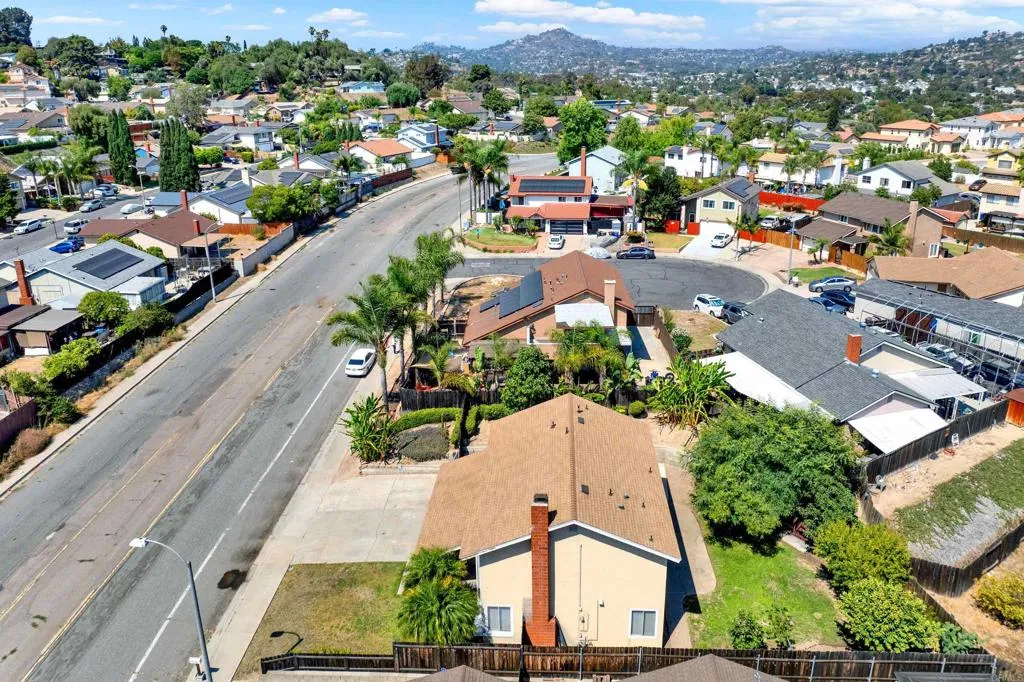 https://cdn.realtyfeed.com/cdn/127/306512850/14f408d48a5414cd003702da87ada872.webp