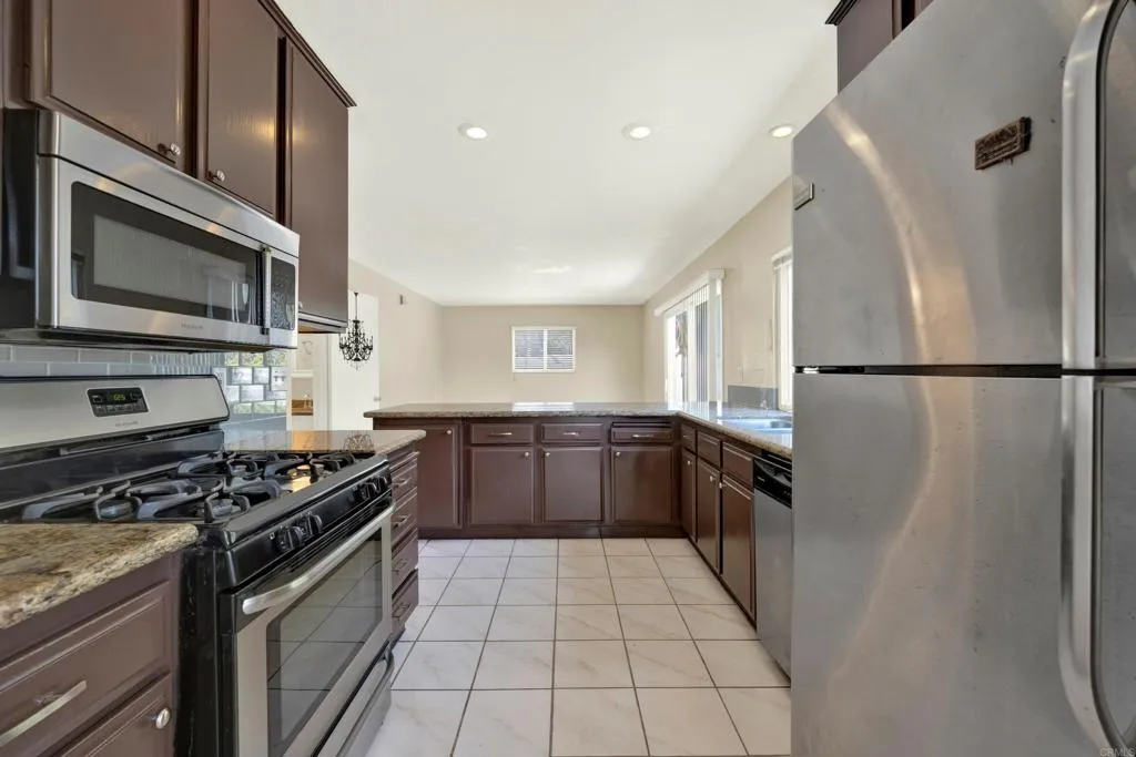 https://cdn.realtyfeed.com/cdn/127/306512850/25a4defe04ec40623445725d9120cdc3.webp