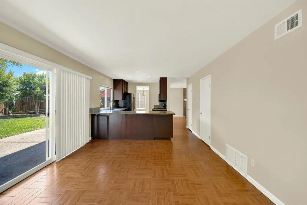 https://cdn.realtyfeed.com/cdn/127/306512850/62418a55cc21c56da6b7accd6ad573e9.webp