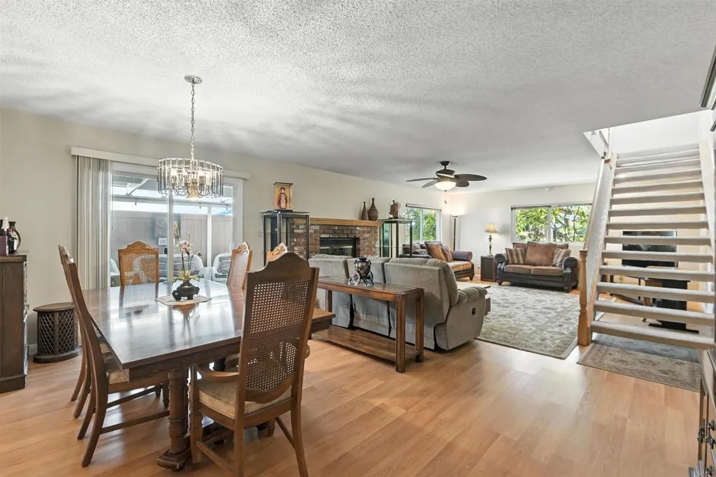 https://cdn.realtyfeed.com/cdn/127/306512948/137909181b420eb05f37920f207e225d.webp