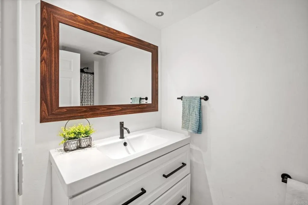 Photo #6: NDP2507779 Listing 