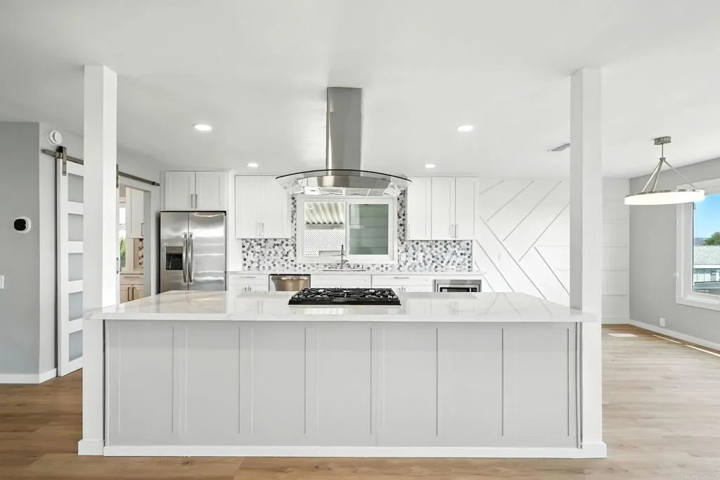 https://cdn.realtyfeed.com/cdn/127/306513236/a639c037470aa37c58a6a6f876821d70.webp