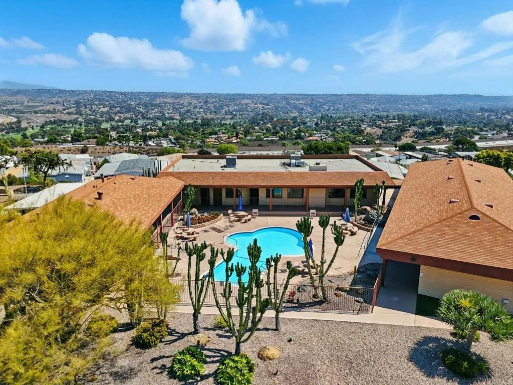 https://cdn.realtyfeed.com/cdn/127/306513236/c8f60eeda970b89d6875cc3d9072d190.webp