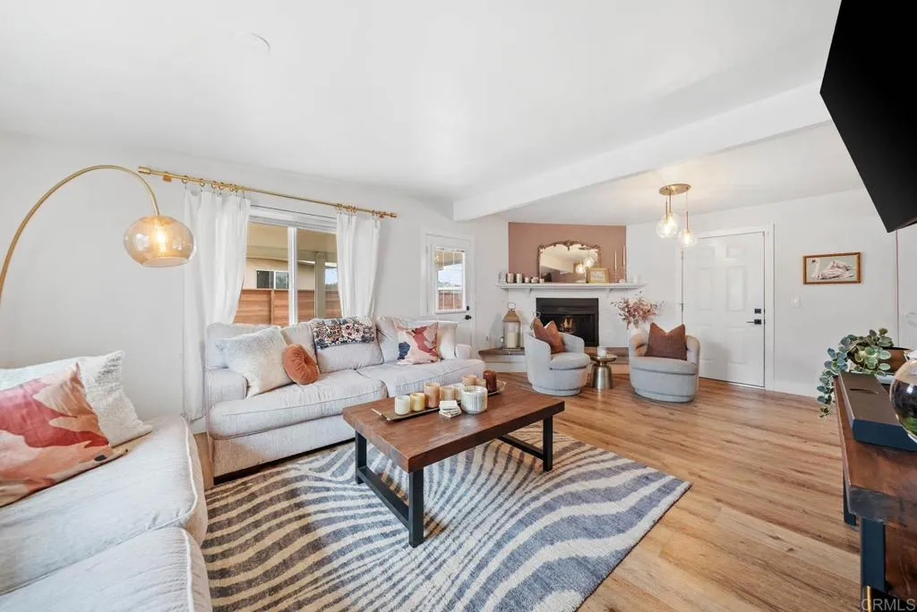 https://cdn.realtyfeed.com/cdn/127/306513345/41b00ac644d8031cedfb1be07a985309.webp