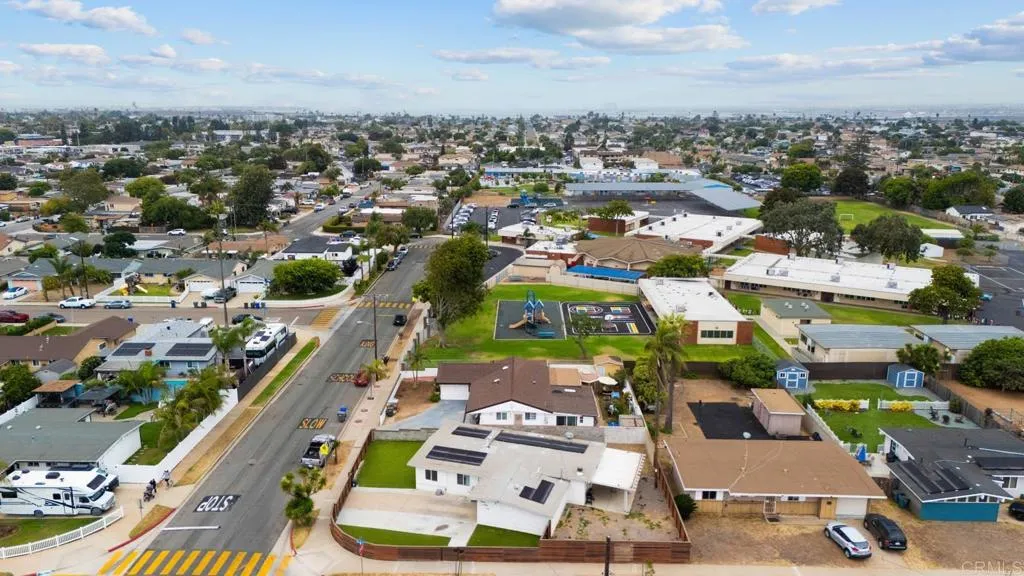 https://cdn.realtyfeed.com/cdn/127/306513345/caf560b091f7603a5a12edda903cbab9.webp
