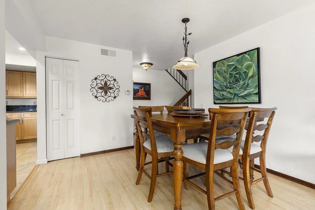 https://cdn.realtyfeed.com/cdn/127/306513479/8582cde80c99d337315bc854c1db731c.webp