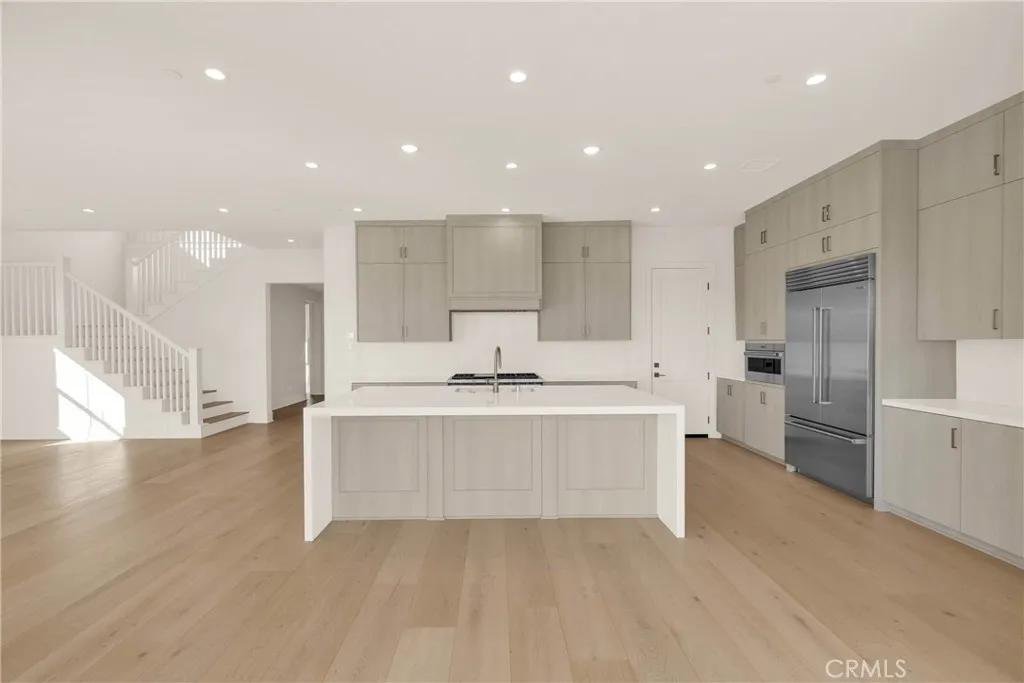 100 Mossvine, Irvine, CA 92618 - Photo 2 of 26, Irvine, CA