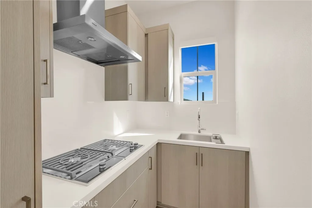 100 Mossvine, Irvine, CA 92618 - Photo 5 of 26, Irvine, CA