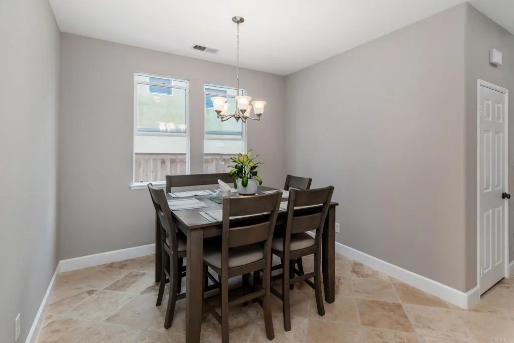 https://cdn.realtyfeed.com/cdn/127/306513517/ae5573436b9a1266a46f32eb6201e054.webp