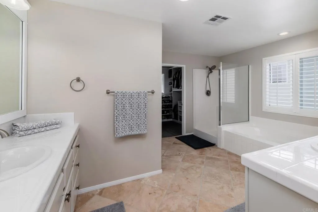 https://cdn.realtyfeed.com/cdn/127/306513517/dac646bbf6bc8ff32d645aeb8638e3ff.webp
