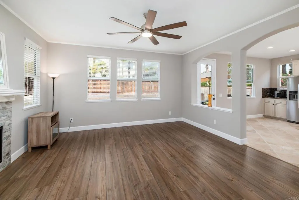 https://cdn.realtyfeed.com/cdn/127/306513517/f6a63c18442f3a199bfeea2981230ff8.webp