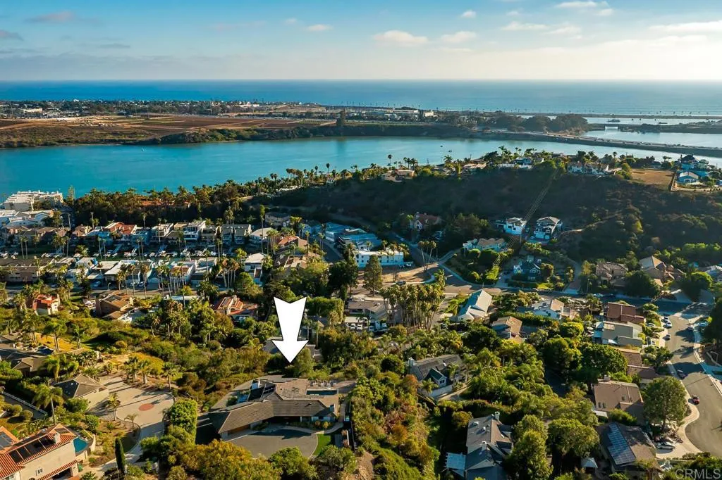 615 Poppy Ave., Corona Del Mar, CA, 92625