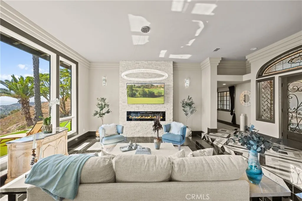 https://cdn.realtyfeed.com/cdn/127/306513558/6992af9ca5119b8286beb909ec672679.webp