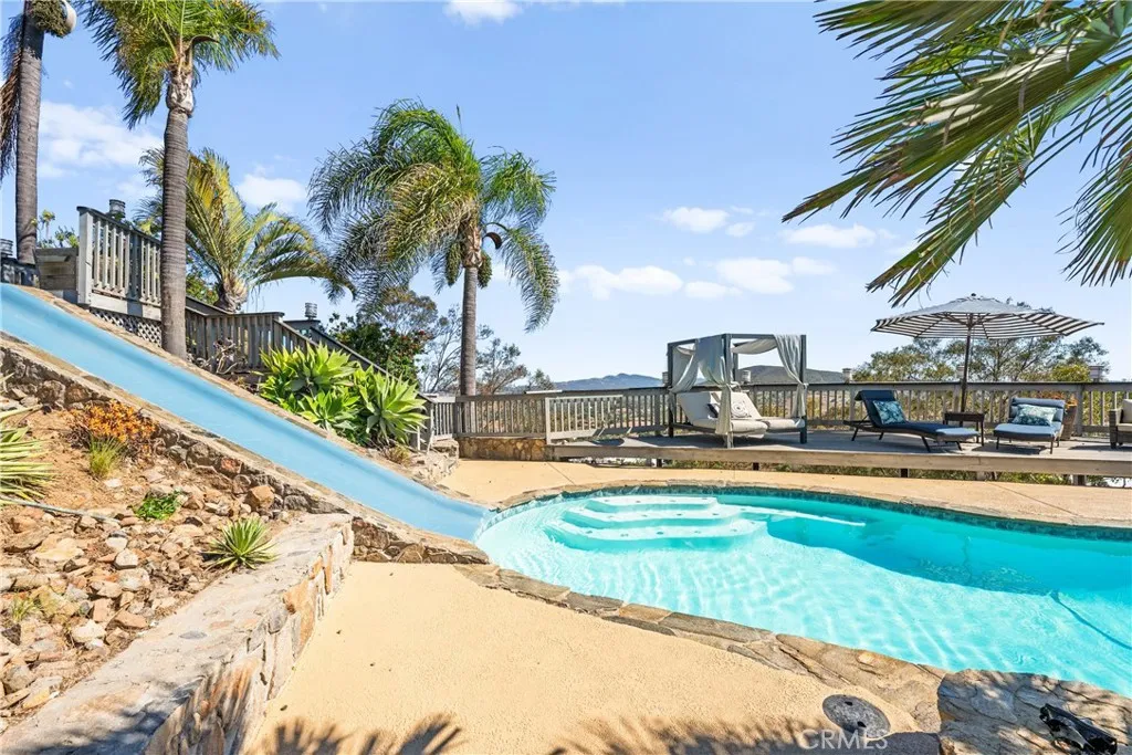 https://cdn.realtyfeed.com/cdn/127/306513558/9b590f7dbb6bc8a186270260188cb6c2.webp