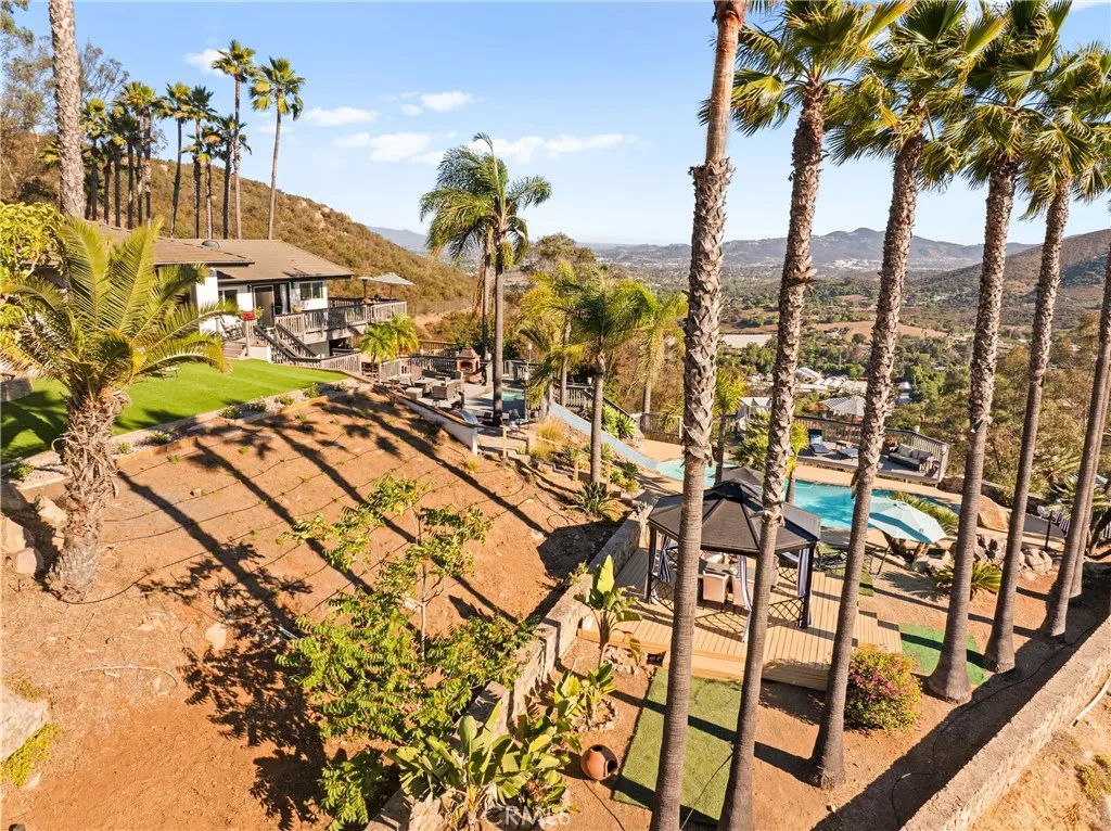 https://cdn.realtyfeed.com/cdn/127/306513558/c047305ff8aeebc1e6ec38db9a4558de.webp