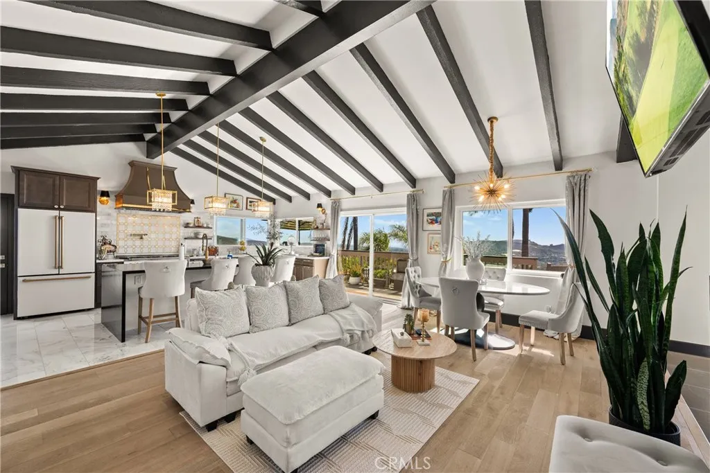 https://cdn.realtyfeed.com/cdn/127/306513558/ff50bccca0f3e7ac454f8ea0215d8ad5.webp