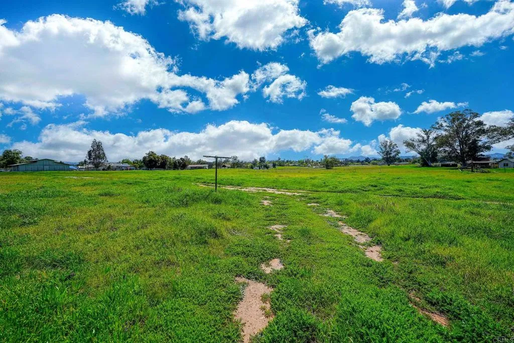 https://cdn.realtyfeed.com/cdn/127/306513560/eb96fe75e5d4b6732778b1f5a41e3786.webp