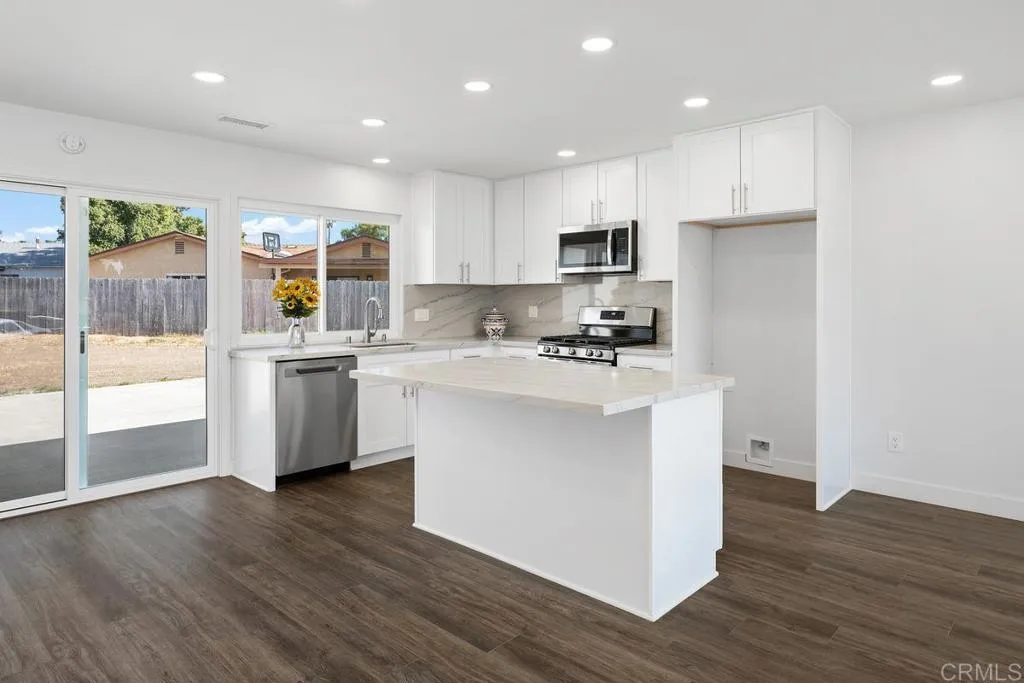 https://cdn.realtyfeed.com/cdn/127/306513655/883c40c4d62a911a4f36fcdf6a7320d4.webp