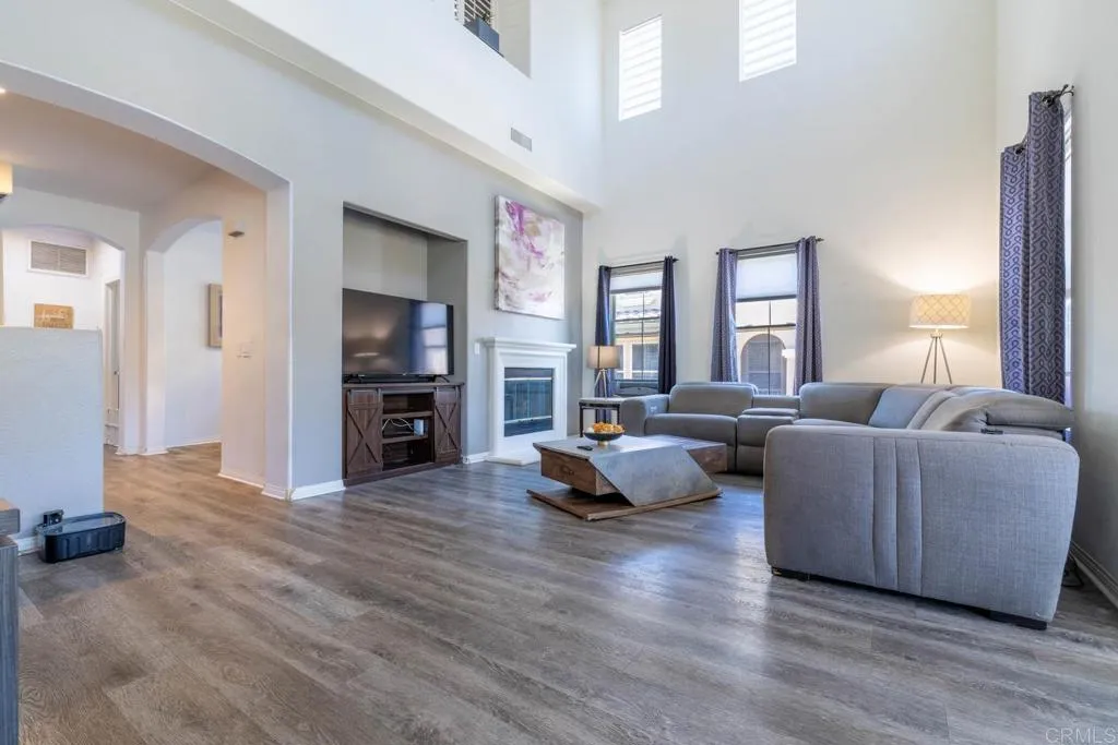 MLS: PTP2506018 Condo For Sale