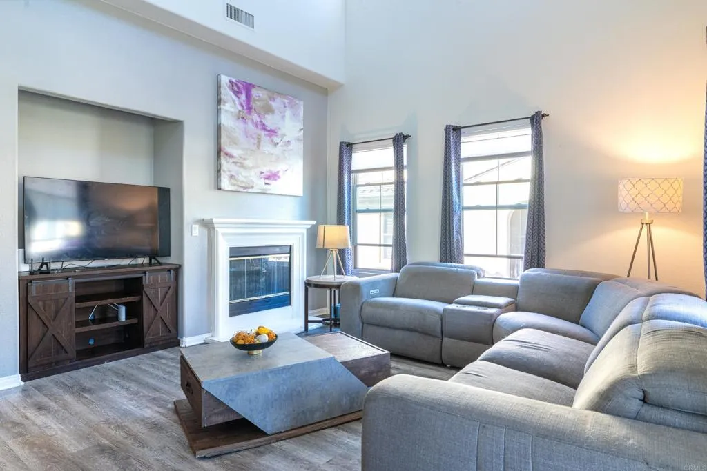 https://cdn.realtyfeed.com/cdn/127/306513698/ef6a316285998e8734d6dd635180f2da.webp