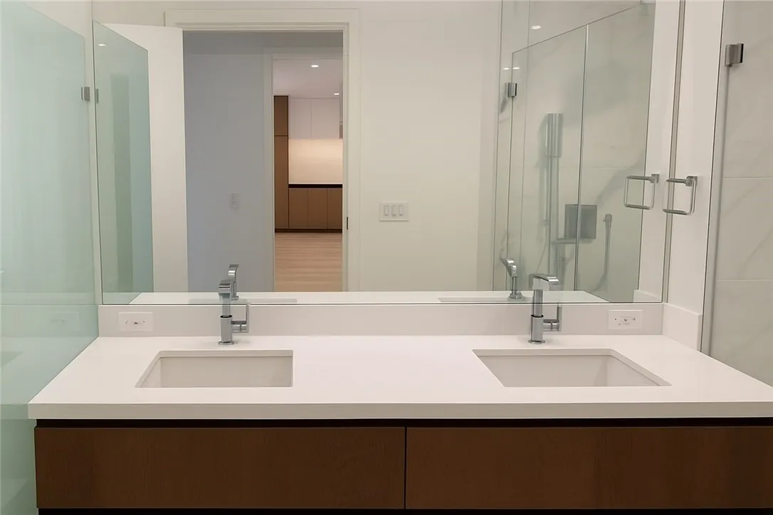https://cdn.realtyfeed.com/cdn/127/306513712/43df2a1643e40cd3e798a541a547524b.webp