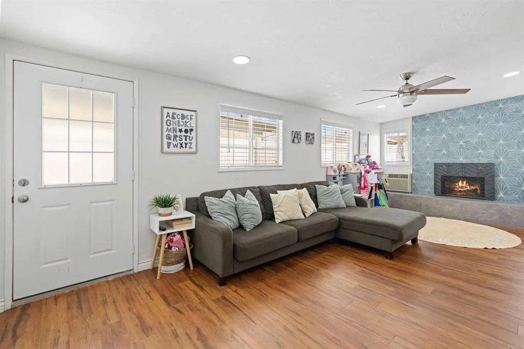 https://cdn.realtyfeed.com/cdn/127/306513732/0a5fafaf3805e2f3dbf4b195ce370bbd.webp