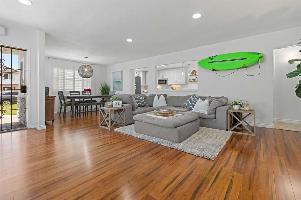 https://cdn.realtyfeed.com/cdn/127/306513732/691d073407a7e6dcec08ff9489726157.webp