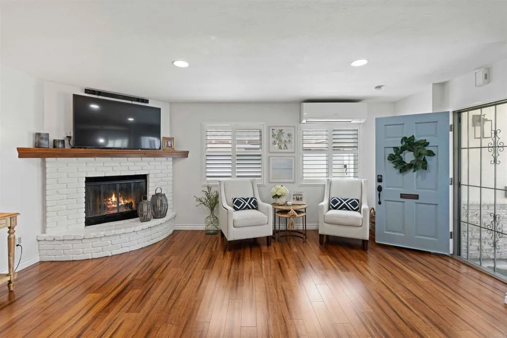 https://cdn.realtyfeed.com/cdn/127/306513732/8fb1f01c183f8ff14eedfcf8741532a5.webp