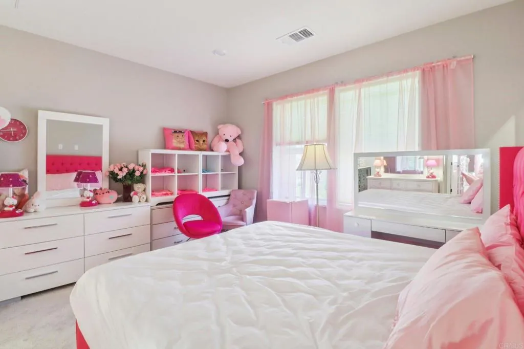 https://cdn.realtyfeed.com/cdn/127/306513748/ef81f0dea09a7d1511771c3bc3bc3b3c.webp