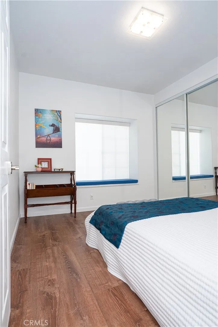 Photo #11: TR25175133 Listing: Photo #11
