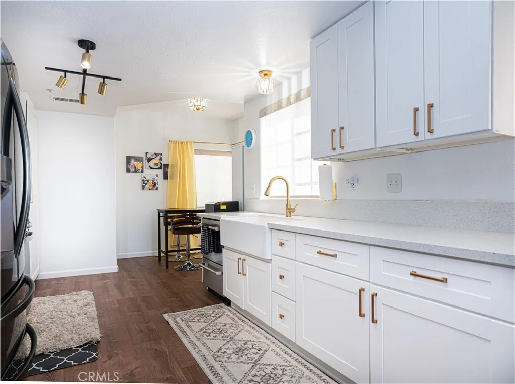 Photo #4: TR25175133 Listing 