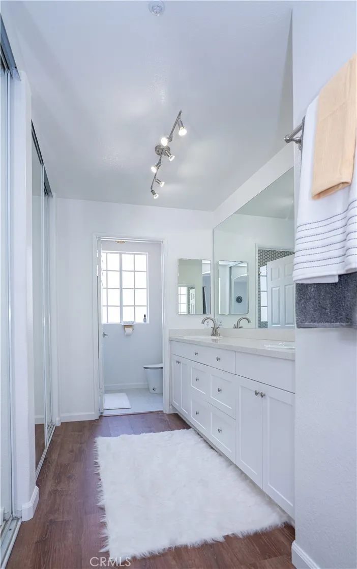 Photo #21: TR25175133 Listing: Photo #21