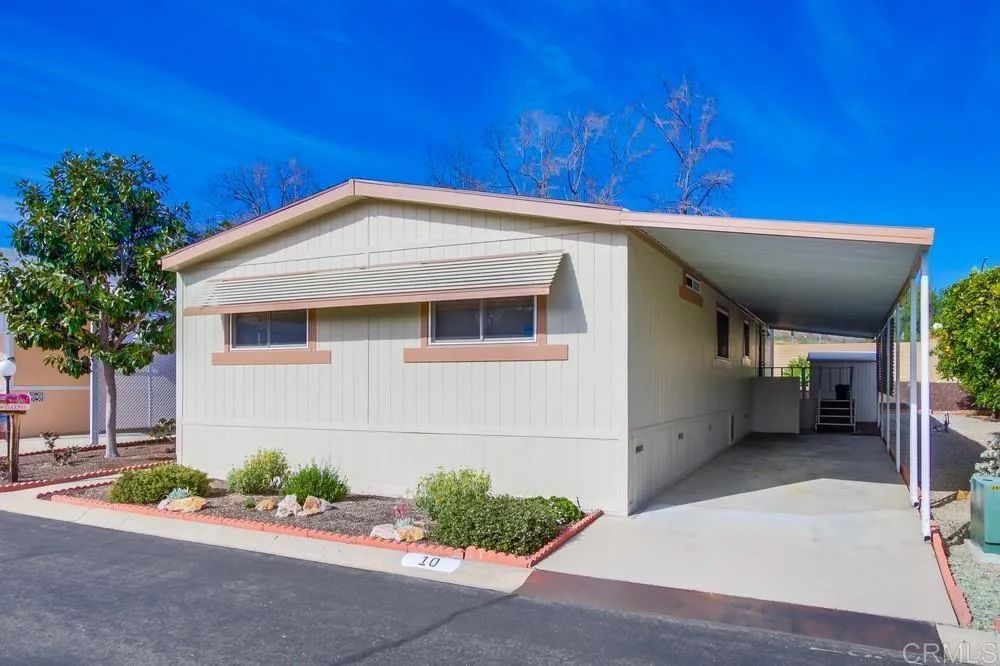 https://cdn.realtyfeed.com/cdn/127/306513792/27bf9259db83de3d3af5c9038ba69991.webp