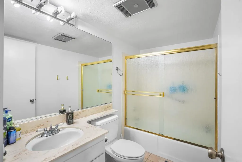https://cdn.realtyfeed.com/cdn/127/306513813/e46cbc57433ca23cc9c029e8b7f45c26.webp