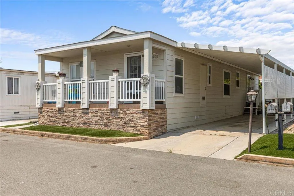 https://cdn.realtyfeed.com/cdn/127/306513888/77753c7802d38286fba7876da29db555.webp